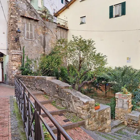Domus Madonnina * San Remo